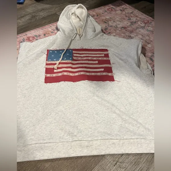 Fantastic fawn‎ Gray Hoodie with American Flag Design - Image 5