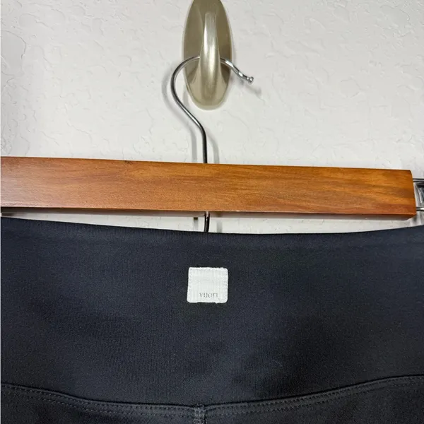 Vuori Leggings Size XS - Image 3