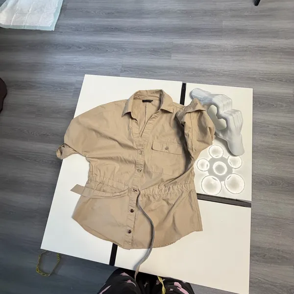 📌 TITLE Zara Khaki Tan Utility Drawstring Button Down Blouse Top XS - Image 15