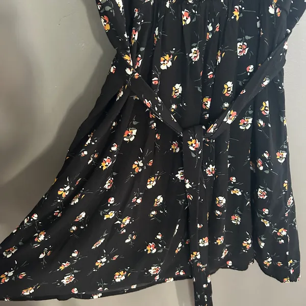 Abercrombie & Fitch Black Floral Mini Dress Size Medium - Image 7