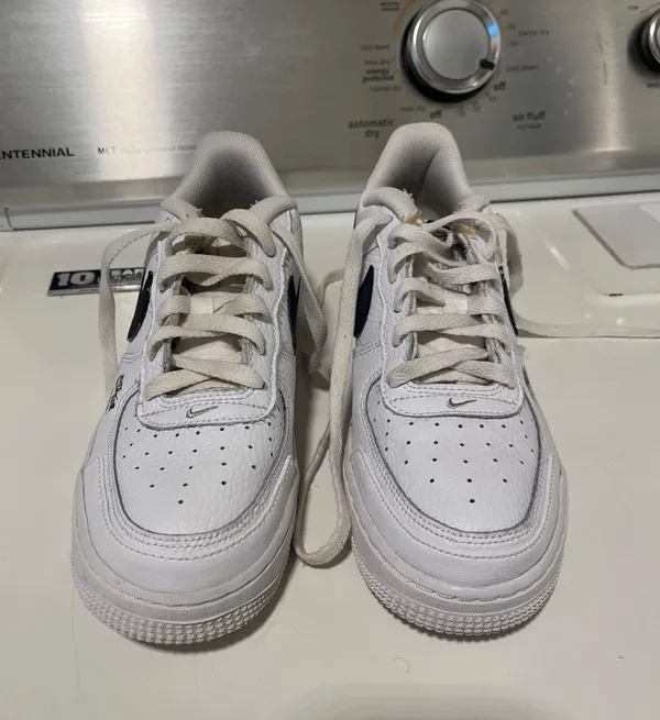 Nike Air Force 1 - Image 2