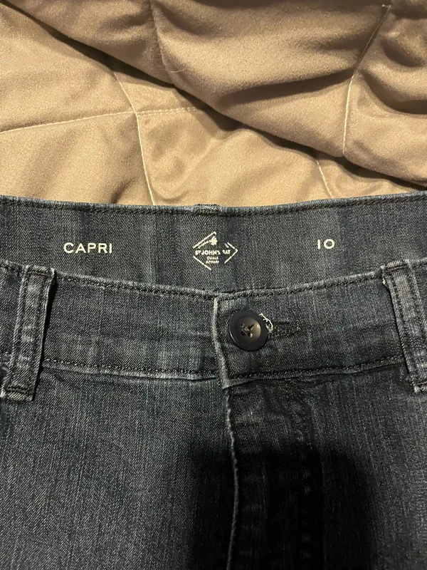 St. John's Bay Denim Capri’s - Image 3