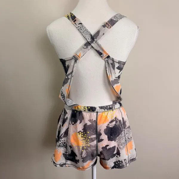 Lululemon Hotty Hot‎ Romper Abstract Orange Grey Print Adjustable Straps Size 4 - Image 3