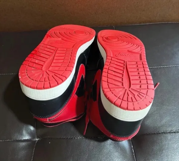 Air Jordan Nike 1 Mid GS black /fire red- white 6.5 youth - Image 9