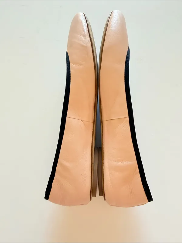 Karl Lagerfeld Leroux leather ballet flats, blush pink black trim, sz 7 - Image 4