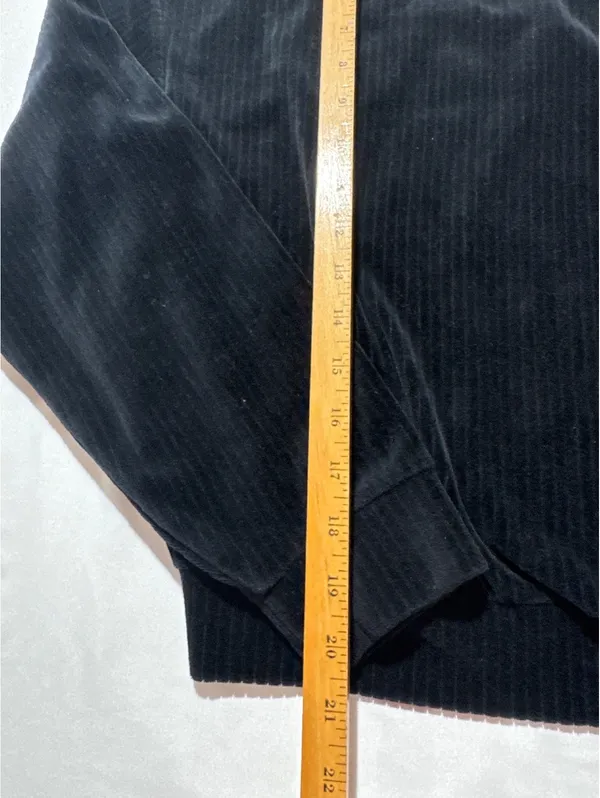 H&M Divided Black Corduroy Crewneck Sweatshirt, Size M - Com - Image 3