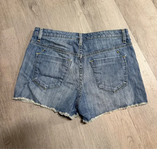 Mossimo high rise denim shorts - Image 4