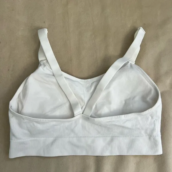 🏃‍♀️ Ryka Seamless Racerback Sports Bra – White – Size XL 🏃‍♀️ - Image 4