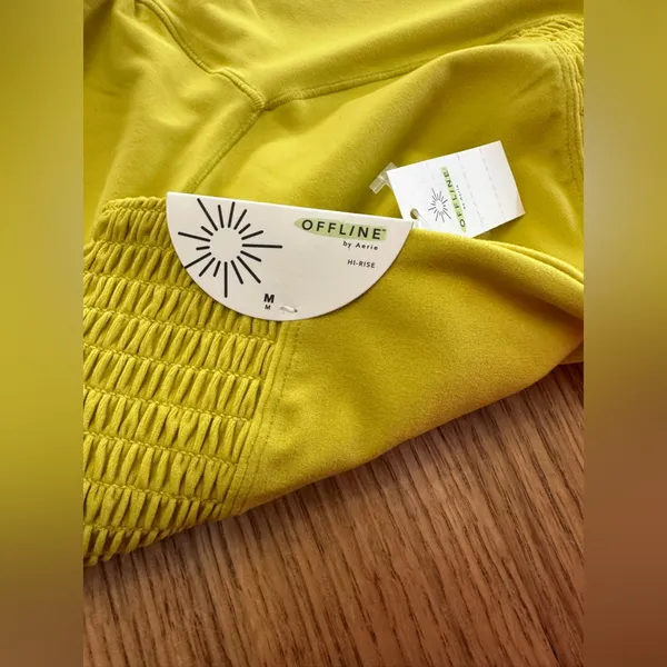 Aerie OFFLINE By Real Me Smocked Legging size medium chartreuse - Image 11