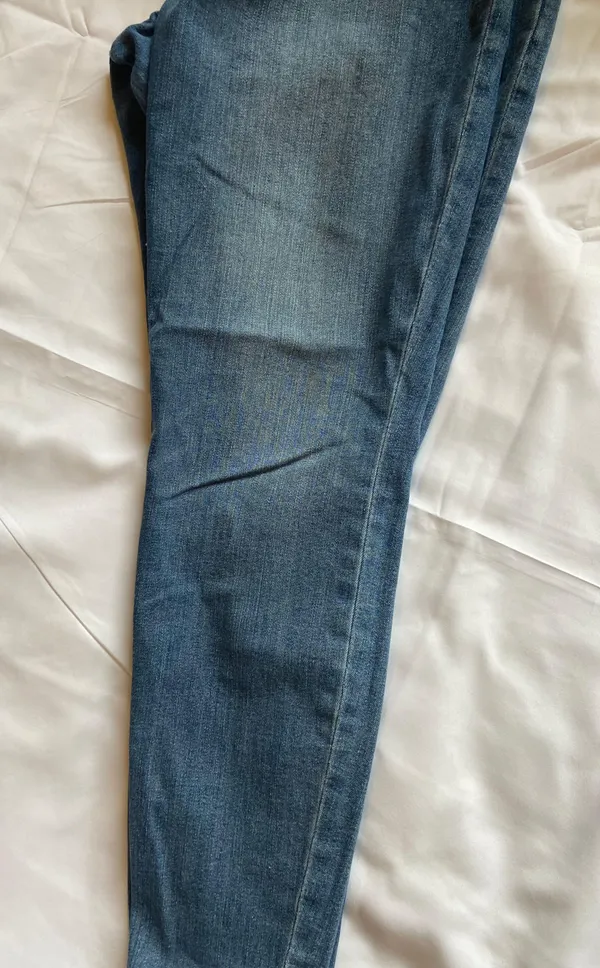 High-waisted Jeans - Image 5