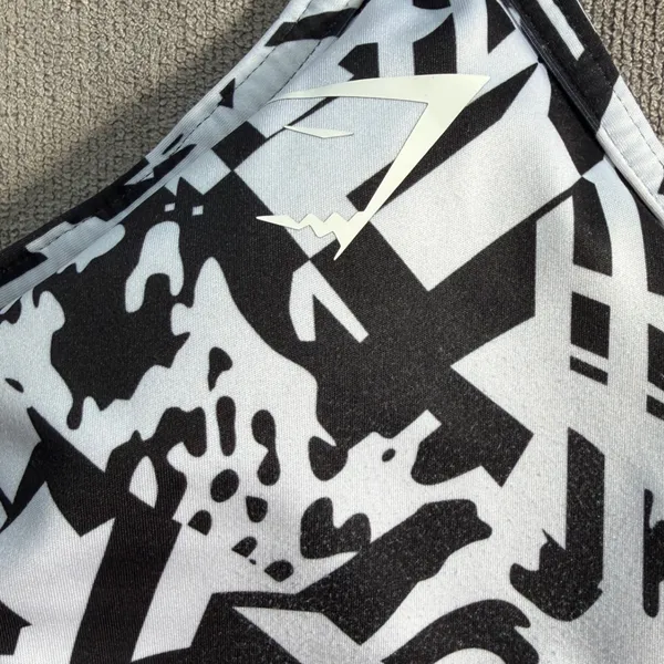 Gymshark Multi Strap Racerback‎ Sports Bra Black White Geometric Print - Image 4
