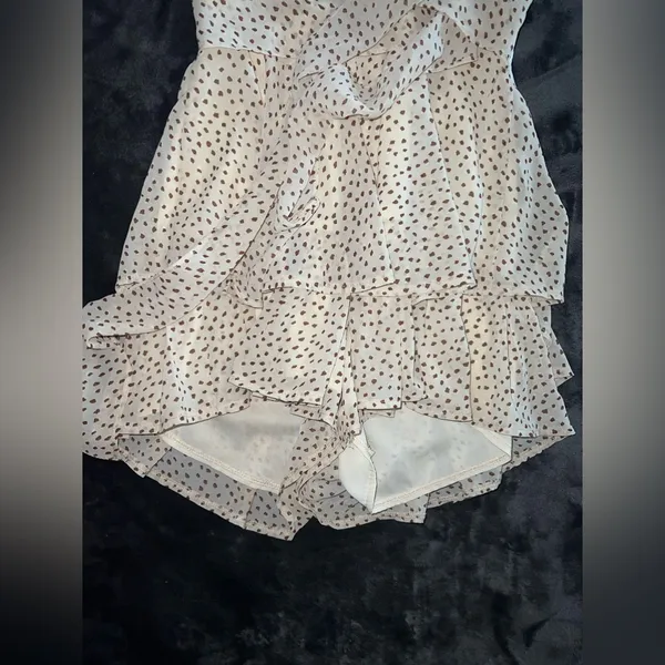 Princess Polly The Keilan Wrap Romper in Beige Size 4 - Image 7