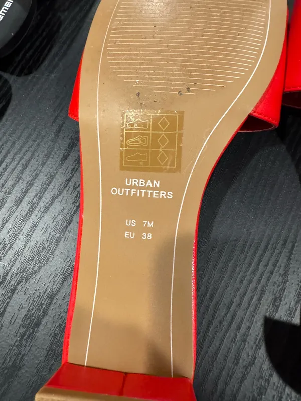 Urban Outfitters block heel sandals red - Image 7