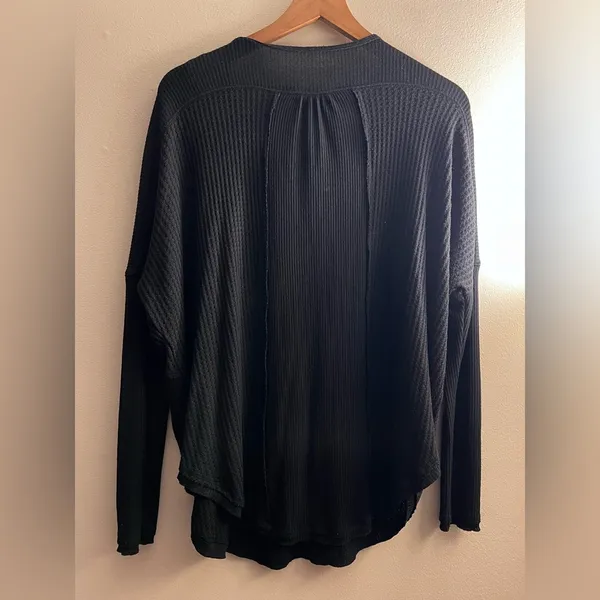 Free People Leo OverSized boxy waffle knit Henley Top long sleeve Black S - Image 5