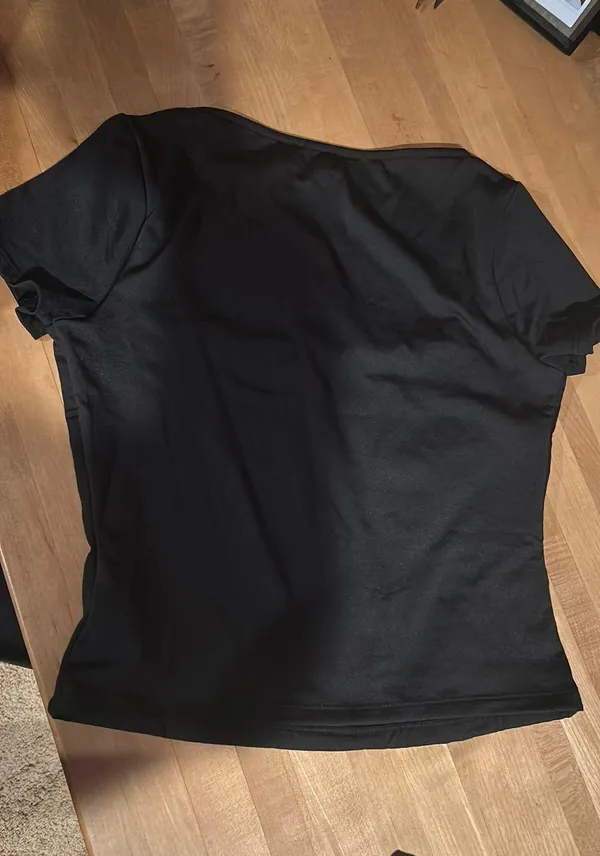 Ragstock Black Restock Cropped T-shirt - Image 2