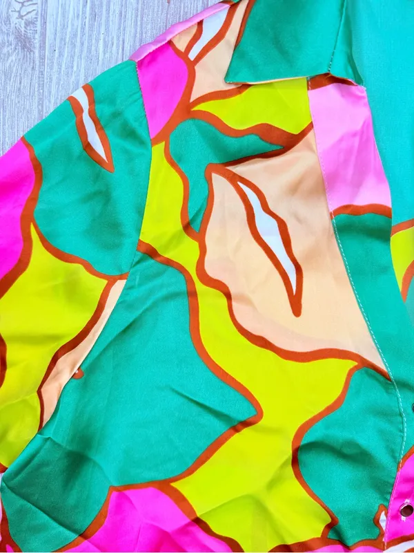 Zara long sleeve button front geometric bright blouse shirt size large - Image 5