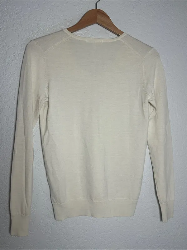 Uniqlo V-Neck Merino Wool Sweater Eggshell Ivory Cream Minimalist Preppy - Image 6