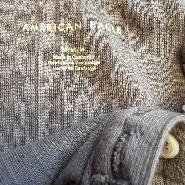 American Eagle  Grey Eyelet Crop Top - Image 8
