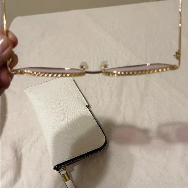 Quay Australia Gold Frame Sunglasses with Purple Lenses - Image 4
