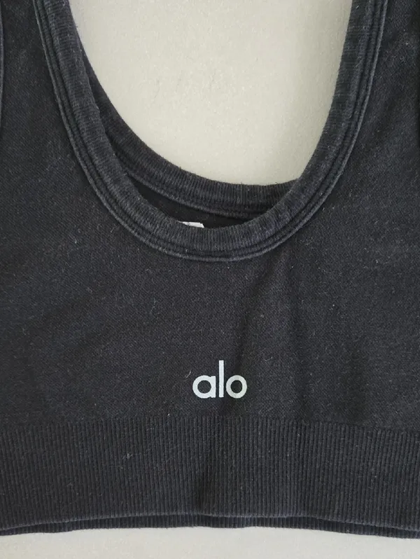 ALO Yoga Wellness Black Logo Ribbed Sport Bra Size S - Image 5