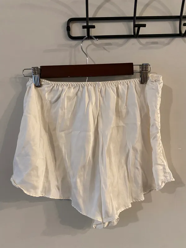 Victoria's Secret Silk White Set - Image 7