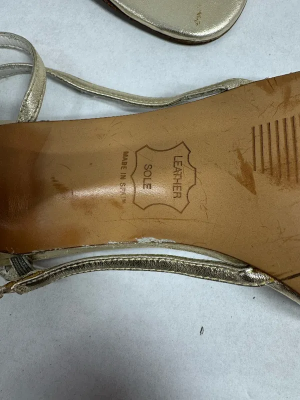 Stuart Weitzman Metallic Gold Leather‎ Strappy Sandals - Size 8. - Image 11