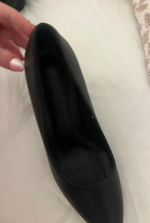 Amazon Black Heels - Image 4