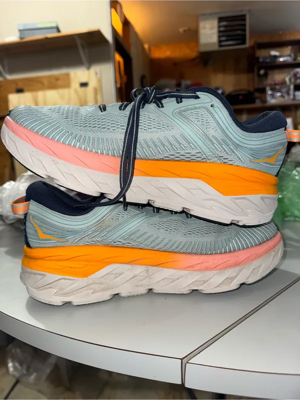 Hoka One One Women’s Bondi 7 Running Shoes Sz 9 - Image 2