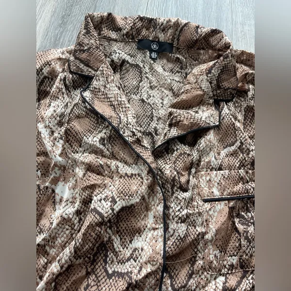 Nwot Missguided Satin Snake Print Pajama Us4 - Image 8