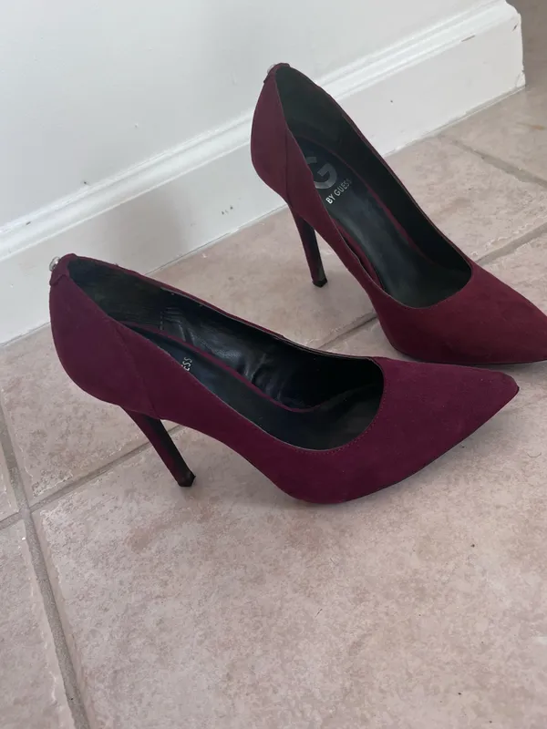 G by GUESS Burgundy Suede Pointed Toe Pumps Y2K Stiletto Heels 7.5 - Image 2