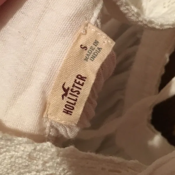 Hollister Off-the-Shoulder Shirt - Image 2
