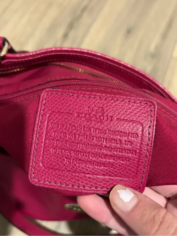 Coach Crossgrain Leather convertible‎ Pocket Tote F34497 Cranberry - Image 13