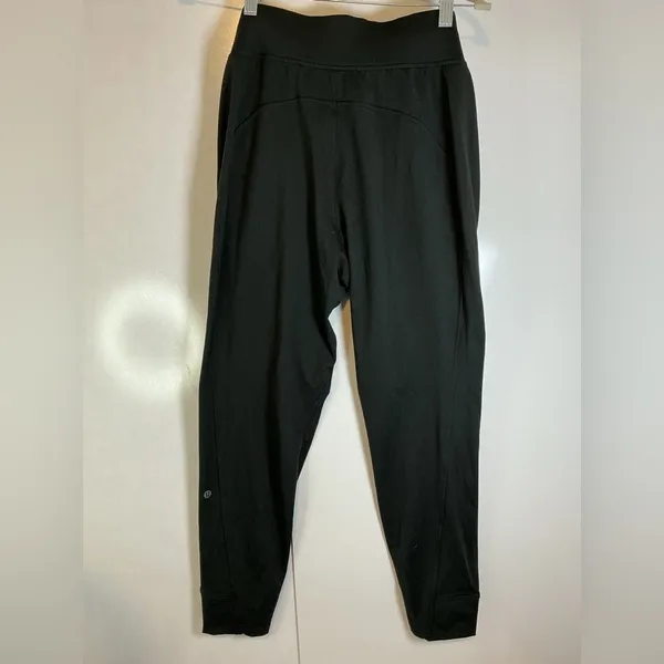 lululemon athletica women Black Joggers 094 - Image 4