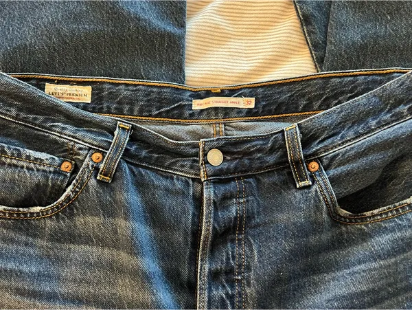 Levi’s Ribcage Jeans - Image 3