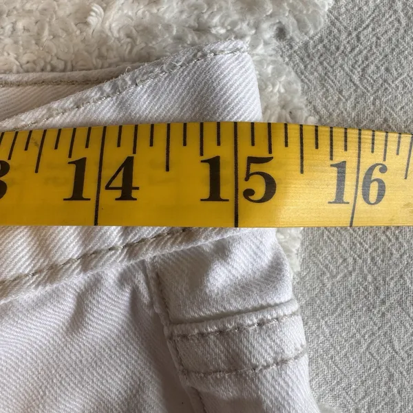 Calvin‎ Klein Women's Sz 2 White Denim Jeans Low Rise Flare 30x27 Short - Image 10