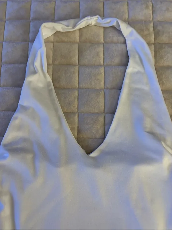SHEIN White Halter V-Neck Tank Top Women’s Size M - Image 4