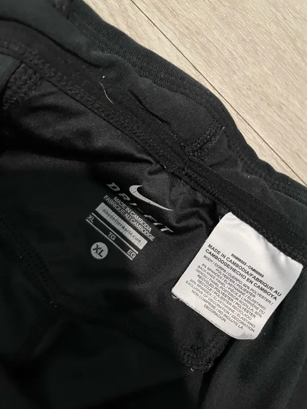 Nike Black Women's Athletic Leggings with Reflective Swoosh - Image 2