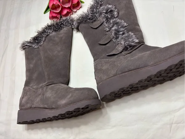 Bearpaw Genevieve Women's Size 9 Brown Suede Faux Fur Trim Winter Boots - Image 13