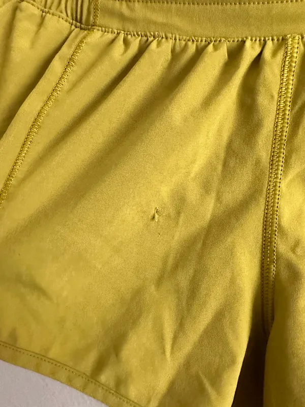 Lululemon Hotty Hot Shorts - Image 4