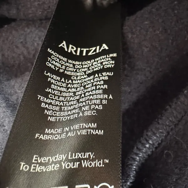 Aritzia mega fit joggers - Image 8