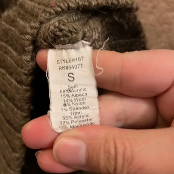 ‎Cabi small fuzzy vest - Image 6
