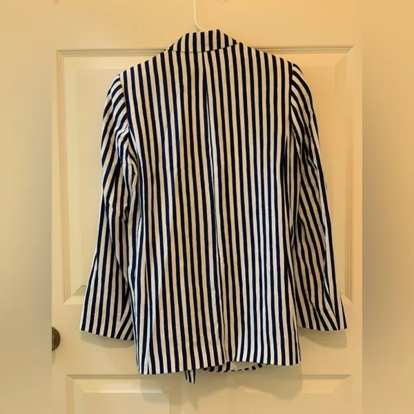 Zara Navy and White Striped Blazer. Size-X-Small - Image 3