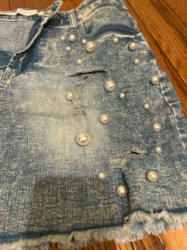 Tinseltown Crossover-Waist frayed hem Ripped Embellished Denim mini Skirt, 11 - Image 5