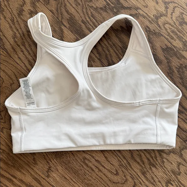 Nike Women's Classic White Sports Bra - Image 2