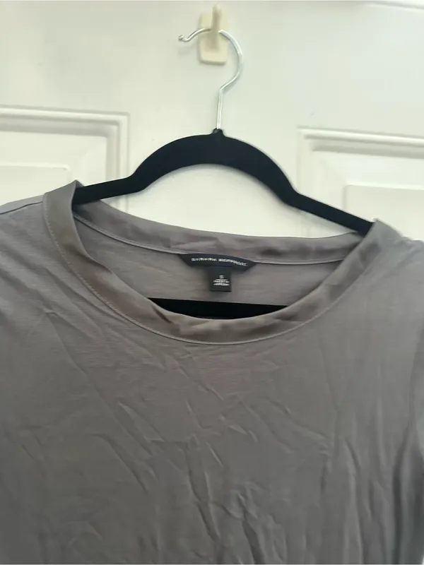 Banana Republic Classic Short Sleeve Crew Neck Top - Charcoal Gray - Image 3