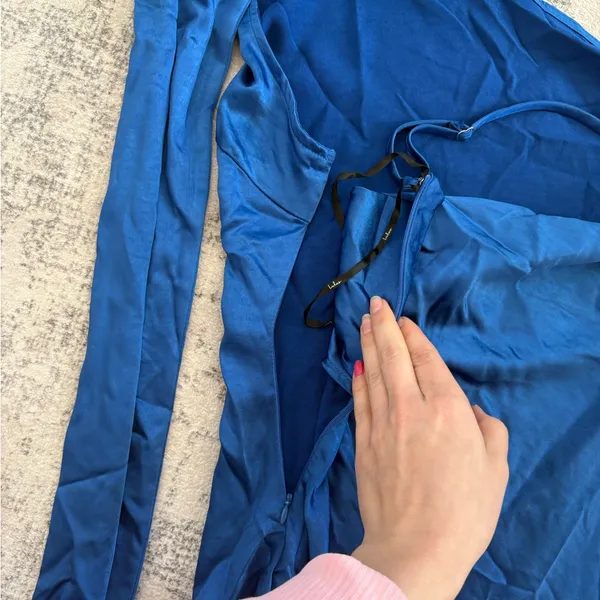 Lulus Reglan Blue Satin One-Shoulder Sash Midi Dress Size Medium NWT Formal Sexy - Image 9