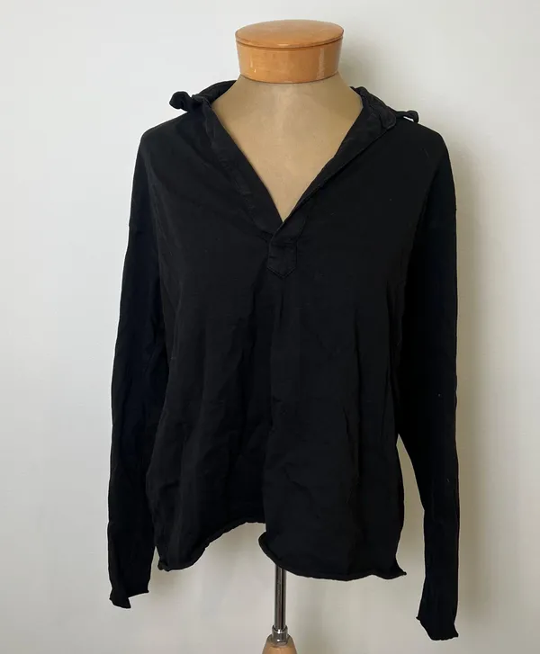 Frank & Eileen Patrick Popover Henley Top - Image 4