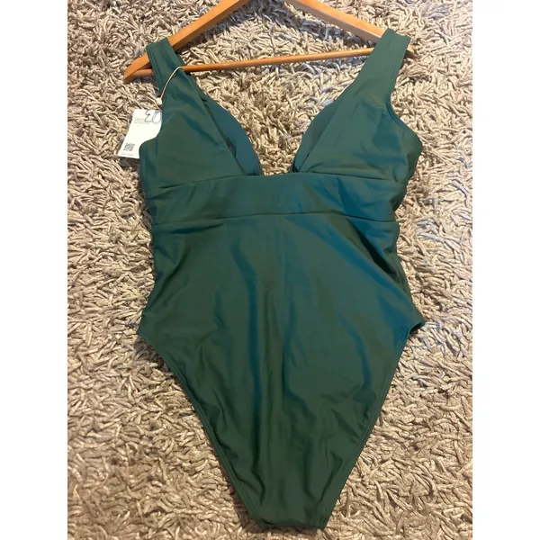 QUINCE Italian Plunge One Piece Swimsuit MINIMALIST NWT Palm Green Size Medium M - Image 6