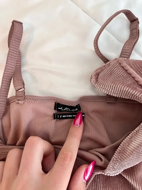 Urban Outfitters pink ribbed velvet bodysuit - Image 3