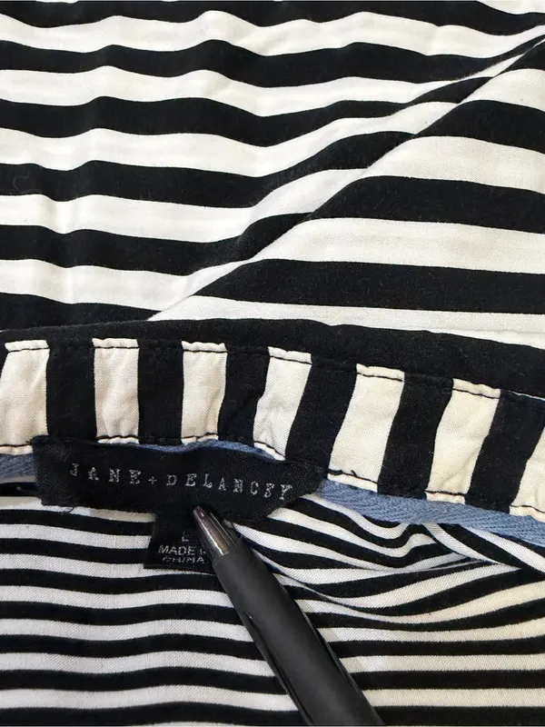 Jane + Delancey Black & White Striped Button Up Hi-Low Blouse Size L - Image 4